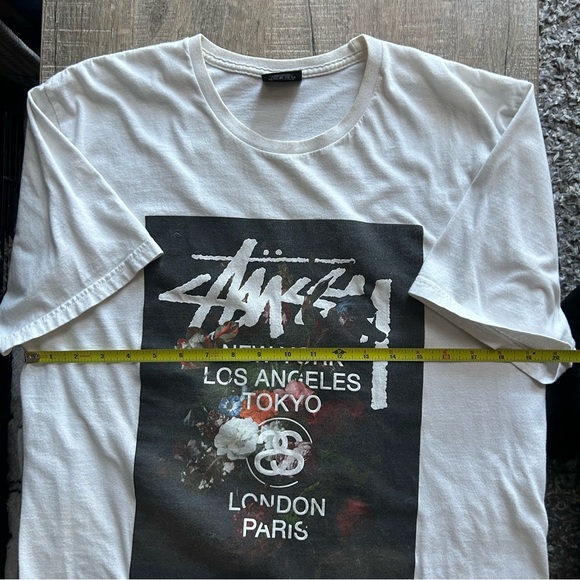 Stussy White and Black Graphic Tee - Picture 6 of 8